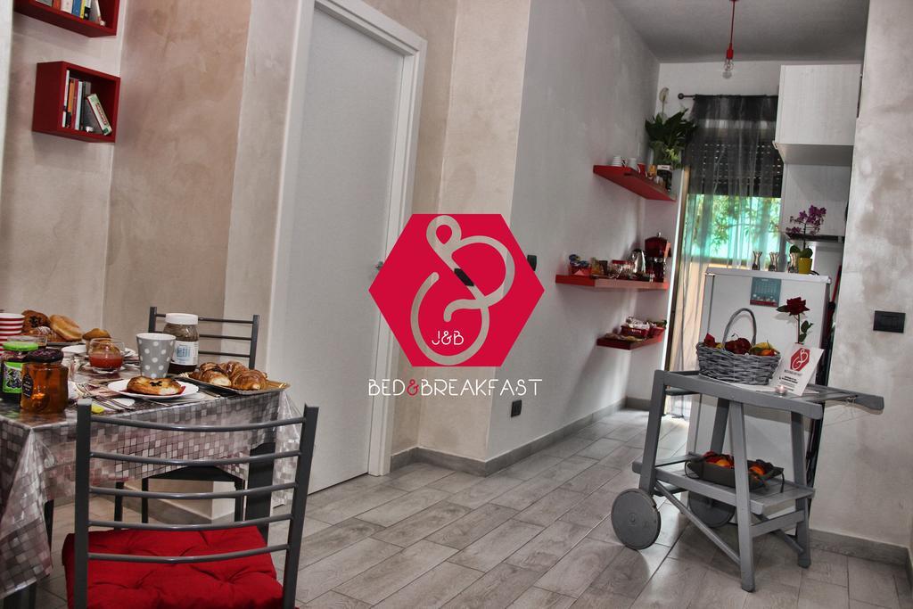 B&B J&B Roma Esterno foto